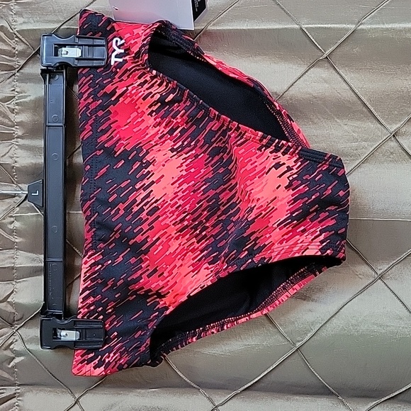 NWT- TYR ‘Perseus’ UPF50+ Swim Briefs - Picture 2 of 6